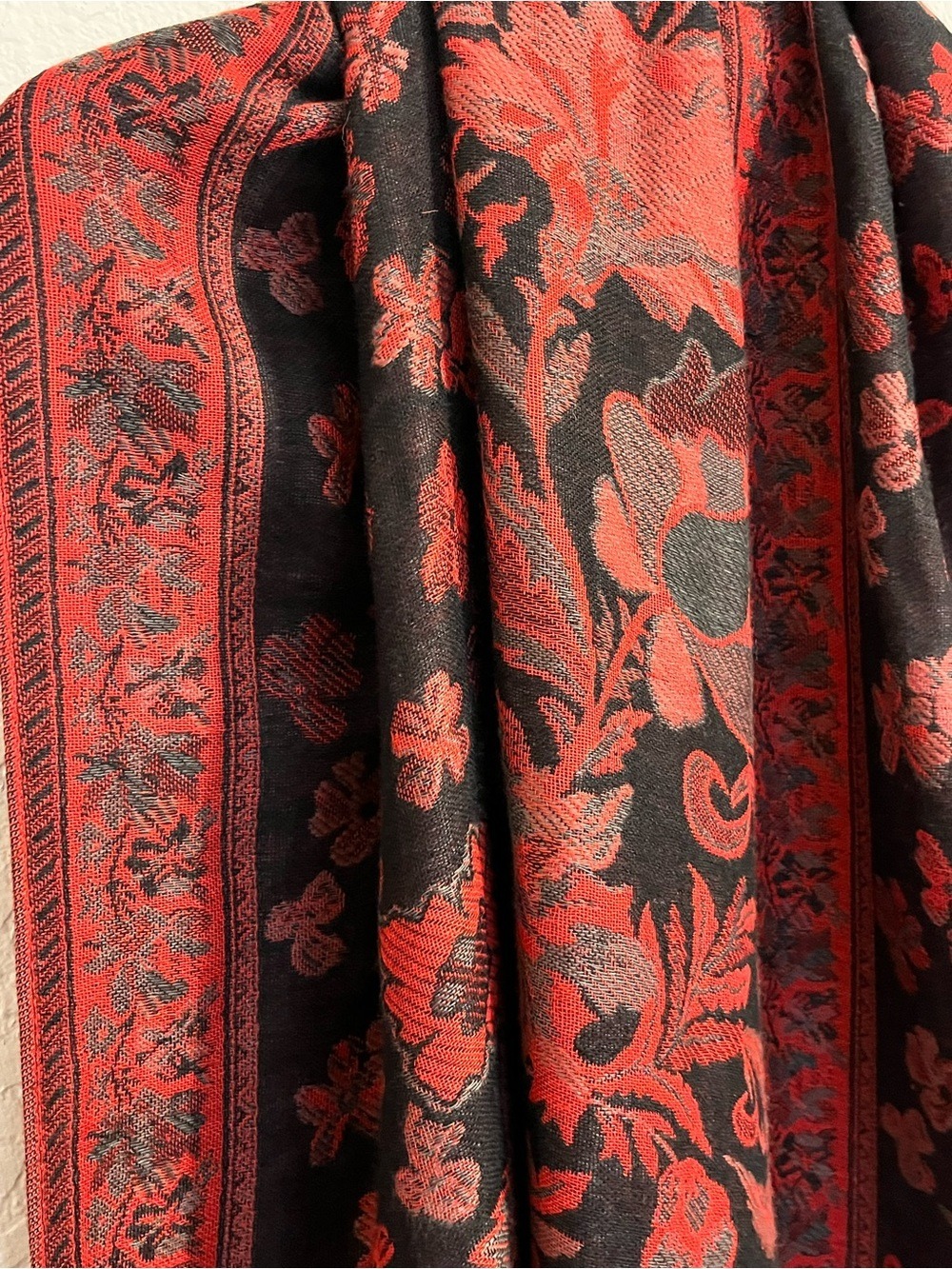 Reversible Jacquard Floral Shawl Wrap Red Black Oversized Fringe Boho Gothic - Picture 6 of 8